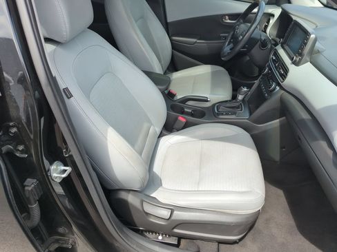 Used 2021 Hyundai Kona Limited w/ Cargo Package FWD image 37