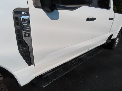 Used 2023 Ford F250 XL w/ 360-Degree Camera Package AWD/4WD image 13