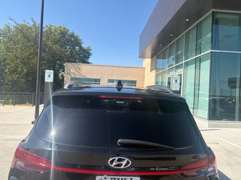 Used 2022 Hyundai Santa Fe SEL w/ Convenience Package FWD image 5