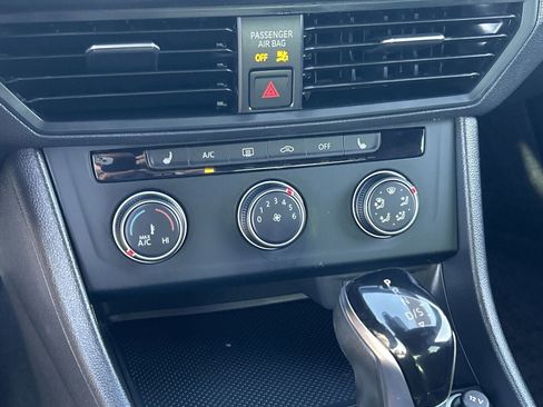 Certified 2024 Volkswagen Jetta Sport FWD image 25