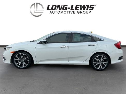 Used 2020 Honda Civic Touring image 2