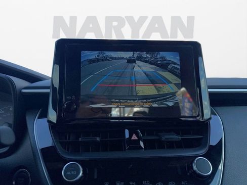 Used 2025 Toyota Corolla SE image 17