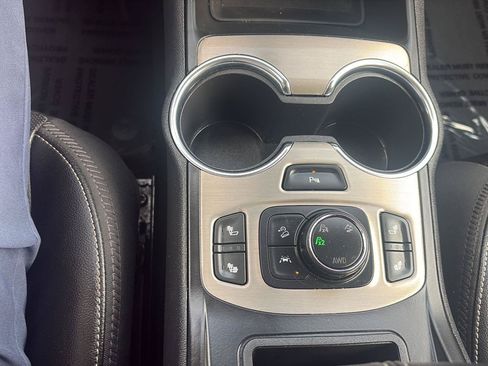 Used 2023 GMC Terrain Denali AWD/4WD image 19