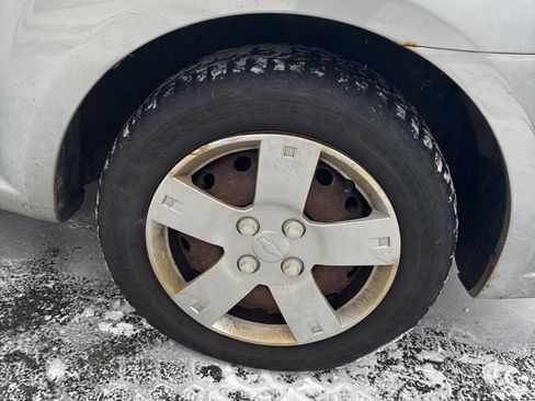 Used 2011 Chevrolet Aveo LS image 22