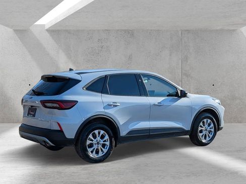 Certified 2025 Ford Escape Active w/ Tech Pack #1 image 3