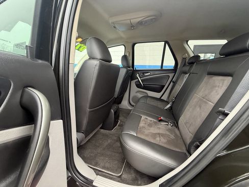 Used 2007 Saturn Vue 2WD V6 w/ Red Line Pkg image 13