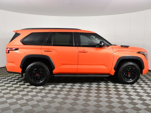 Used 2023 Toyota Sequoia TRD Pro AWD/4WD image 5