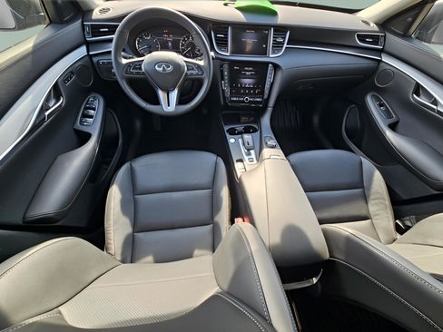 Certified 2025 INFINITI QX50 Luxe image 14