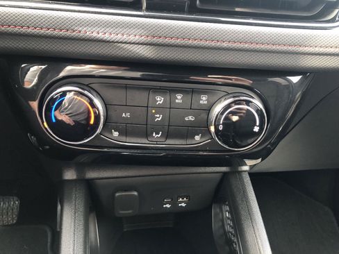 Used 2024 Chevrolet TrailBlazer RS w/ Driver Confidence Package FWD image 26