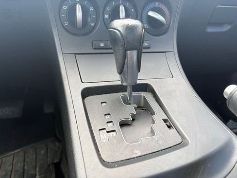 Used 2012 MAZDA MAZDA3 i Touring image 23