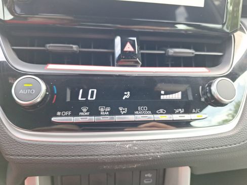 Used 2024 Toyota Corolla Cross AWD Hybrid image 26