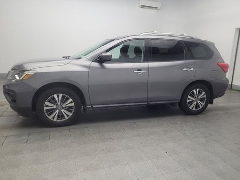 Used 2020 Nissan Pathfinder S FWD image 2
