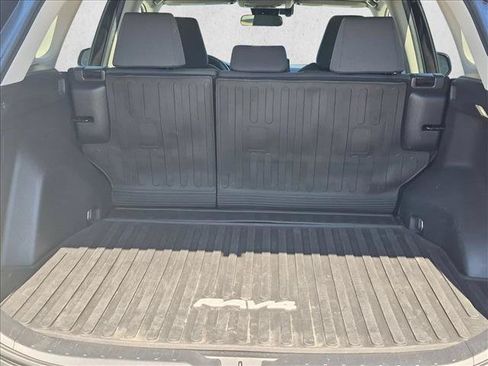 Used 2022 Toyota RAV4 XLE w/ Convenience Package AWD/4WD image 6
