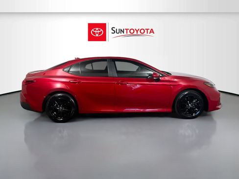 Used 2025 Toyota Camry LE w/ Convenience Package FWD image 2