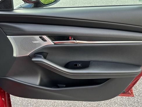 New 2026 MAZDA MAZDA3 Hatchback w/Premium Plus Pkg image 43