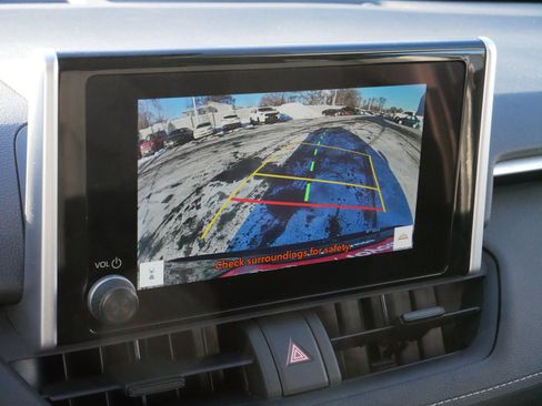 Certified 2025 Toyota RAV4 XLE image 30