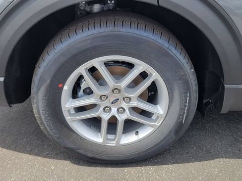 New 2026 Ford Explorer Active w/ Active Comfort Package RWD image 5