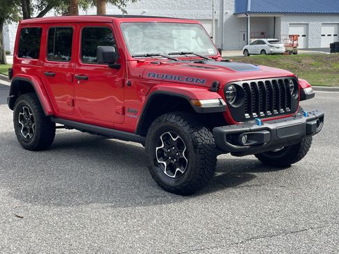 Used 2022 Jeep Wrangler Unlimited Rubicon 4xe w/ Steel Bumper Group AWD/4WD image 2