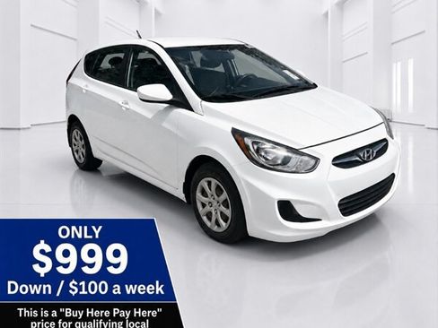 Used 2012 Hyundai Accent GS FWD image 1