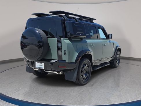 New 2026 Land Rover Defender 110 Trophy Edition AWD/4WD image 5