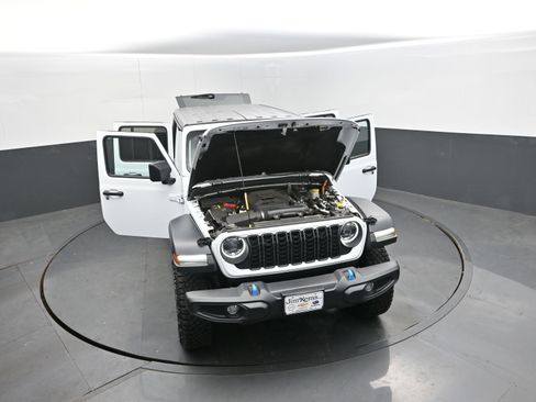 Used 2024 Jeep Wrangler Unlimited Rubicon 4xe image 42