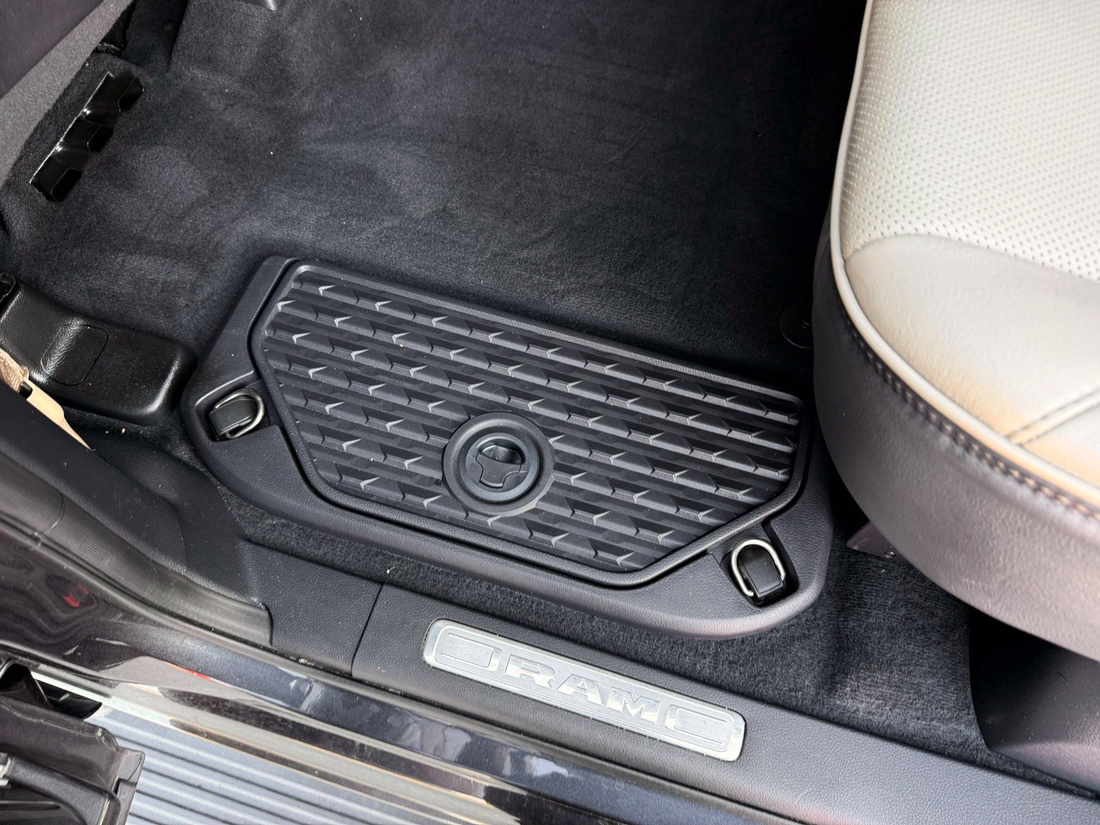 Used 2020 RAM 1500 Limited RWD image 22
