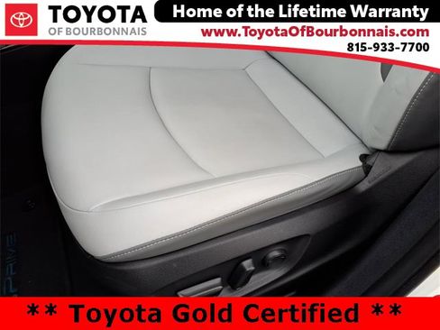 Certified 2020 Toyota Prius Prime Limited image 16