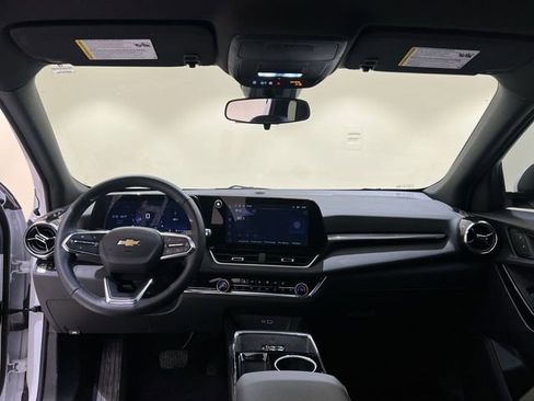 Certified 2025 Chevrolet Equinox LT w/ Convenience Package II image 19