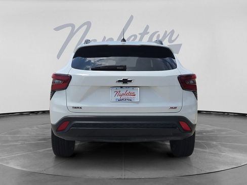 Used 2025 Chevrolet Trax RS w/ Driver Confidence Package FWD image 7