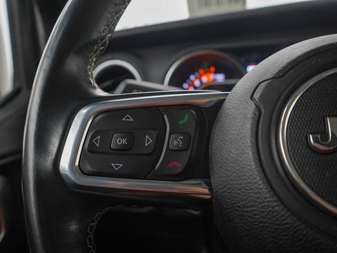 Used 2020 Jeep Wrangler Unlimited Sahara AWD/4WD image 26