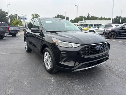 Used 2024 Ford Escape Active AWD/4WD image 4