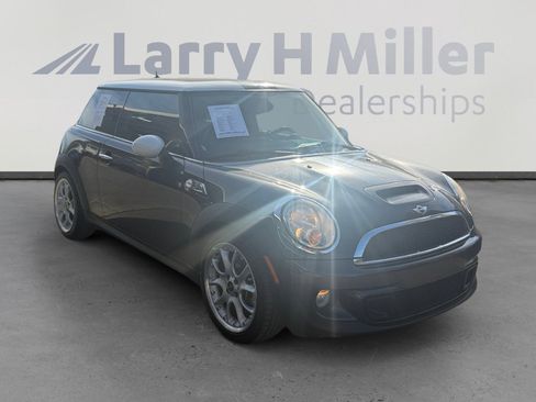 Used 2011 MINI Cooper S image 7
