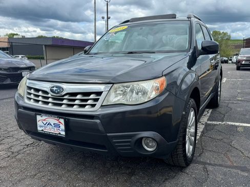 Used 2013 Subaru Forester 2.5X Premium AWD/4WD image 1