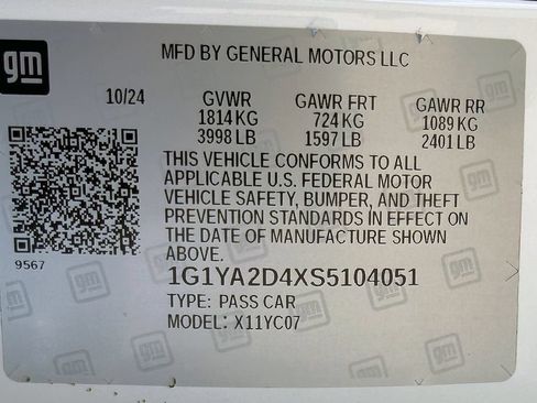 Used 2025 Chevrolet Corvette Stingray Coupe w/ Battery Protection Package RWD image 14