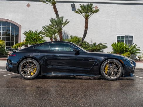 Used 2025 Mercedes-Benz AMG GT 63 image 4