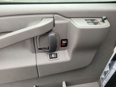 New 2025 Chevrolet Express 2500 w/ Driver Convenience Package image 20