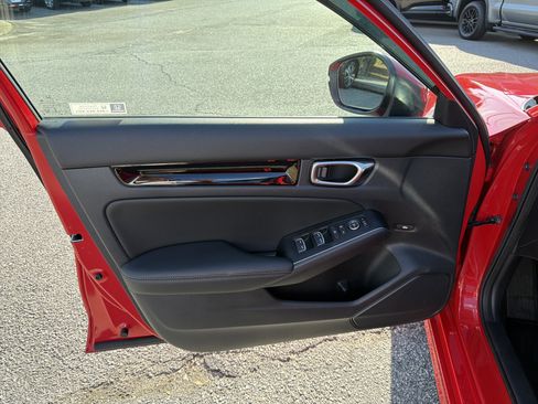 Used 2022 Honda Civic Touring image 21