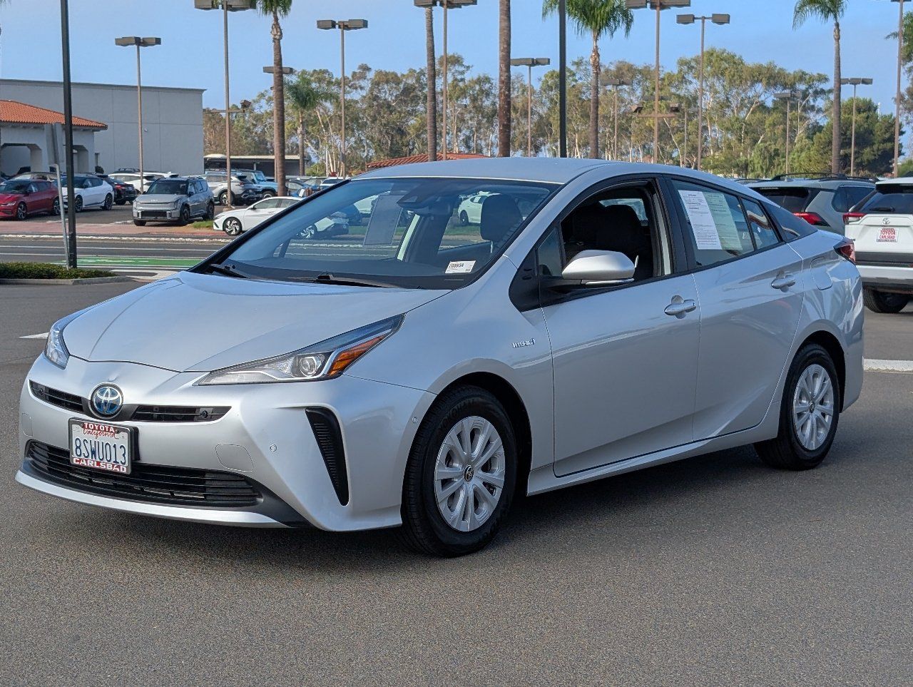 Used 2021 Toyota Prius LE FWD image 11