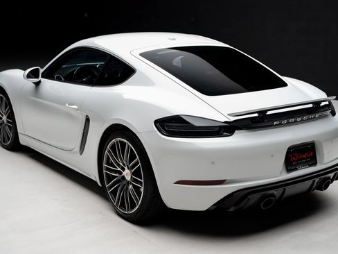 Used 2025 Porsche 718 Cayman GTS RWD image 23