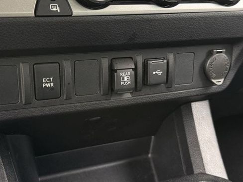 Used 2022 Toyota Tacoma SR5 RWD image 22