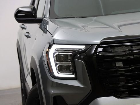 New 2026 GMC Terrain Elevation w/ Elevation Premium Package image 4