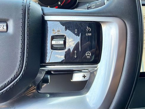 Certified 2025 Land Rover Range Rover SE AWD/4WD image 37