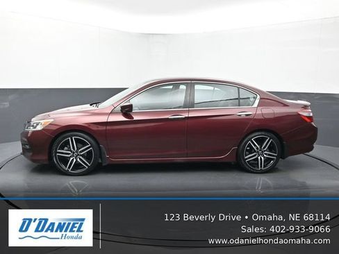 Used 2016 Honda Accord Sport image 2