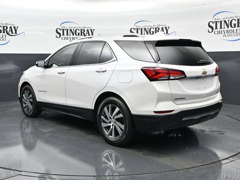 Used 2023 Chevrolet Equinox Premier FWD image 5