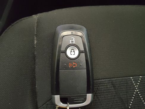 Used 2019 Ford EcoSport SE w/ SE Convenience Package FWD image 32