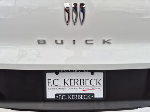 Certified 2025 Buick Envista Sport Touring w/ Advanced Safety Package FWD image 29