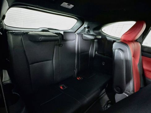 Used 2023 Toyota Highlander XSE FWD image 28