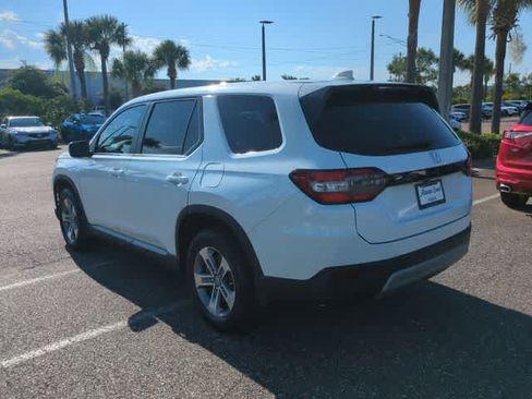 Used 2023 Honda Pilot EX-L image 6