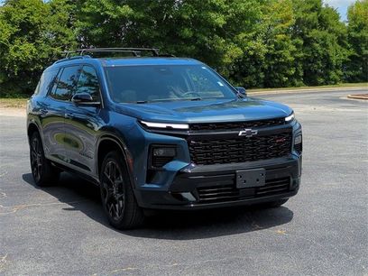 Used 2025 Chevrolet Traverse RS