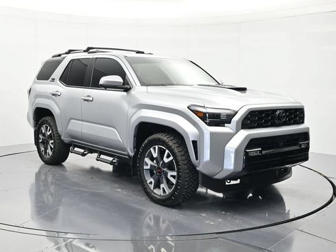 Used 2025 Toyota 4Runner TRD Sport Premium w/ Tow Technology Package AWD/4WD image 3